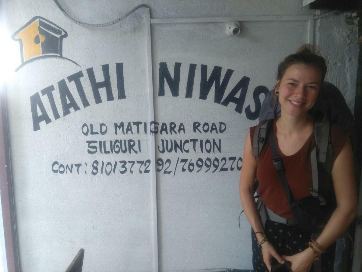 Atathi Niwas Guest House For Backpackers And Travellers Sziliguri Kültér fotó