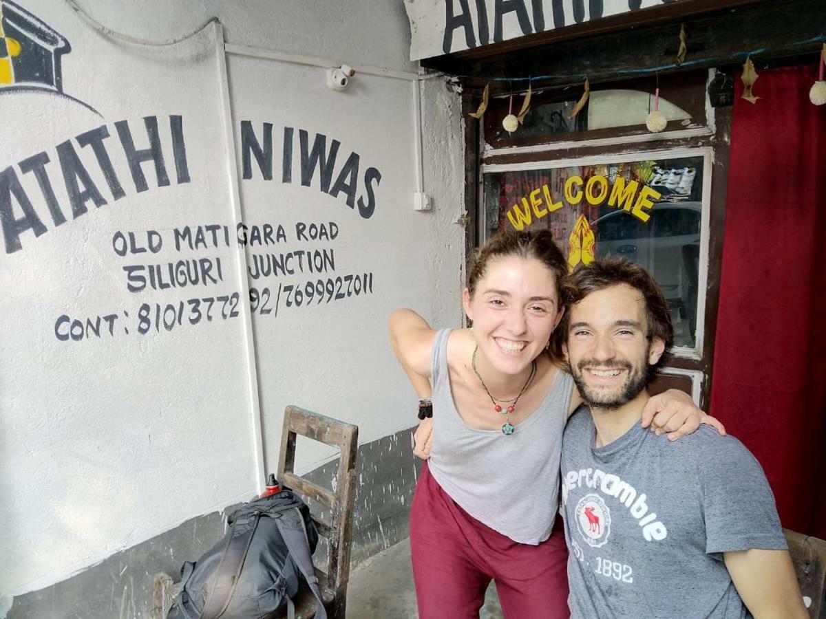 Atathi Niwas Guest House For Backpackers And Travellers Sziliguri Kültér fotó
